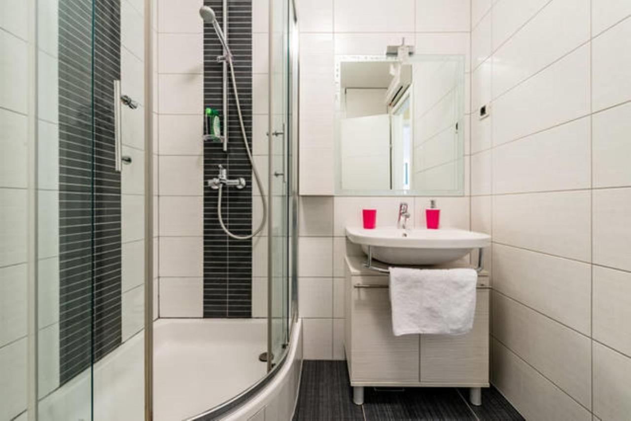 Near Beach Apartment Reno With Private Parking Split Exteriér fotografie