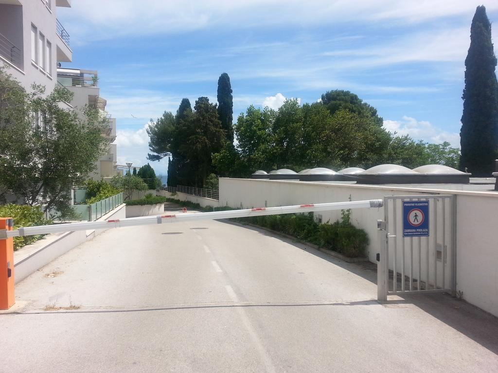 Near Beach Apartment Reno With Private Parking Split Exteriér fotografie
