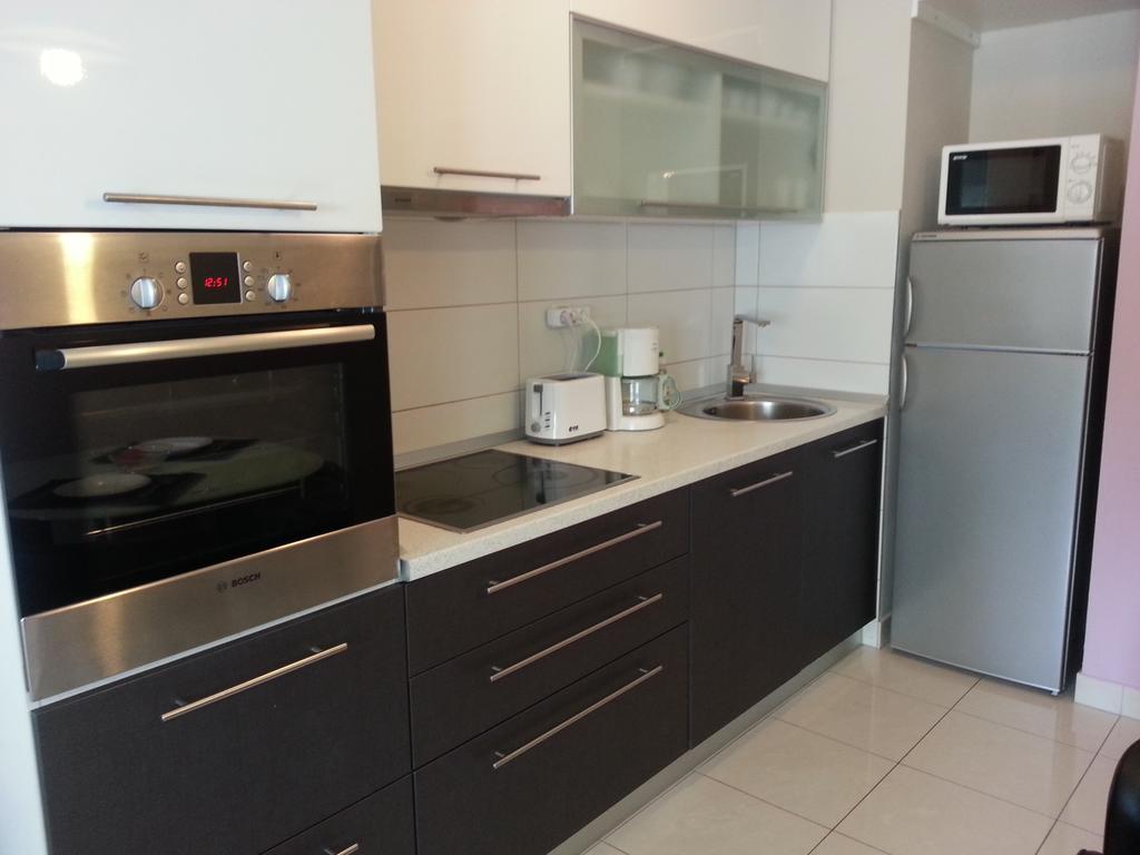 Near Beach Apartment Reno With Private Parking Split Exteriér fotografie
